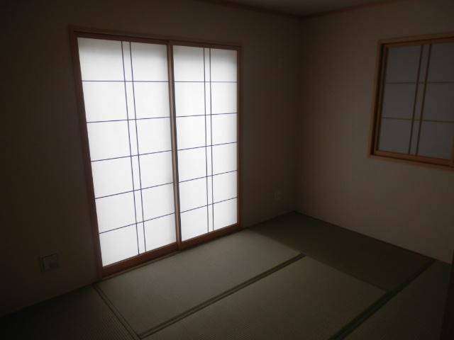 Non-living room. Indoor (10 May 2013) Shooting