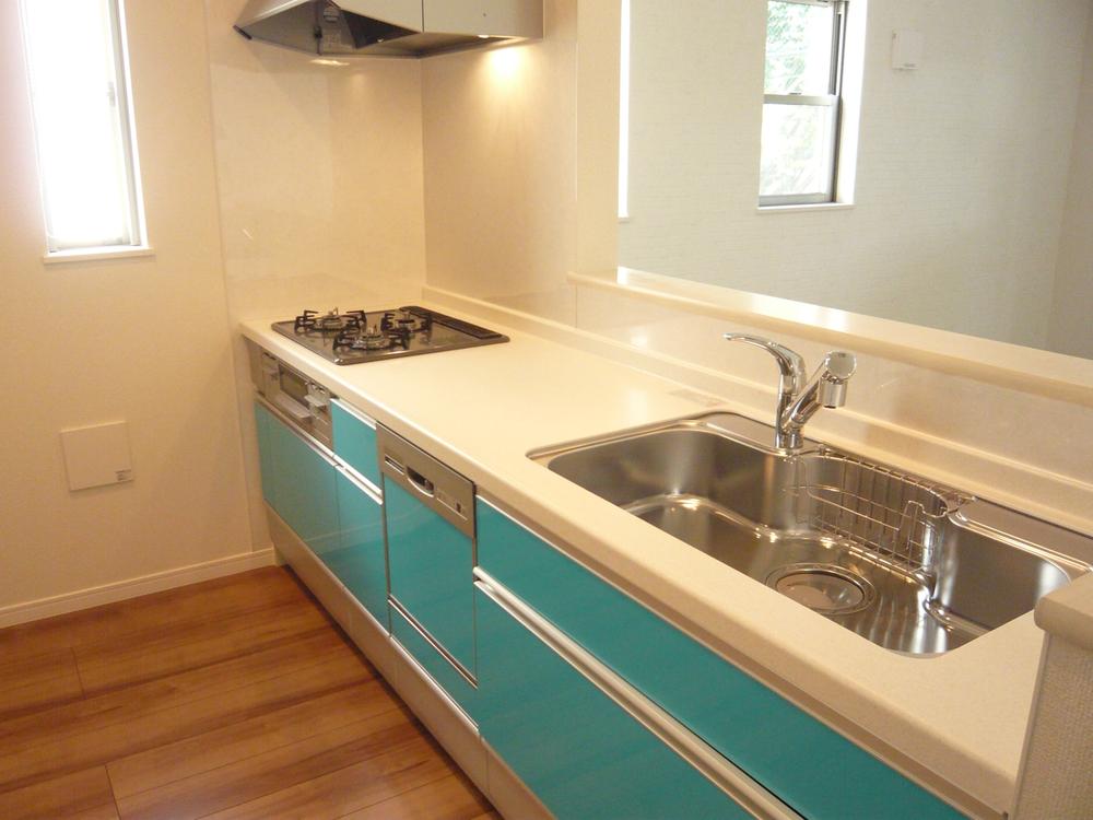 Kitchen. Local (September 2013) Shooting