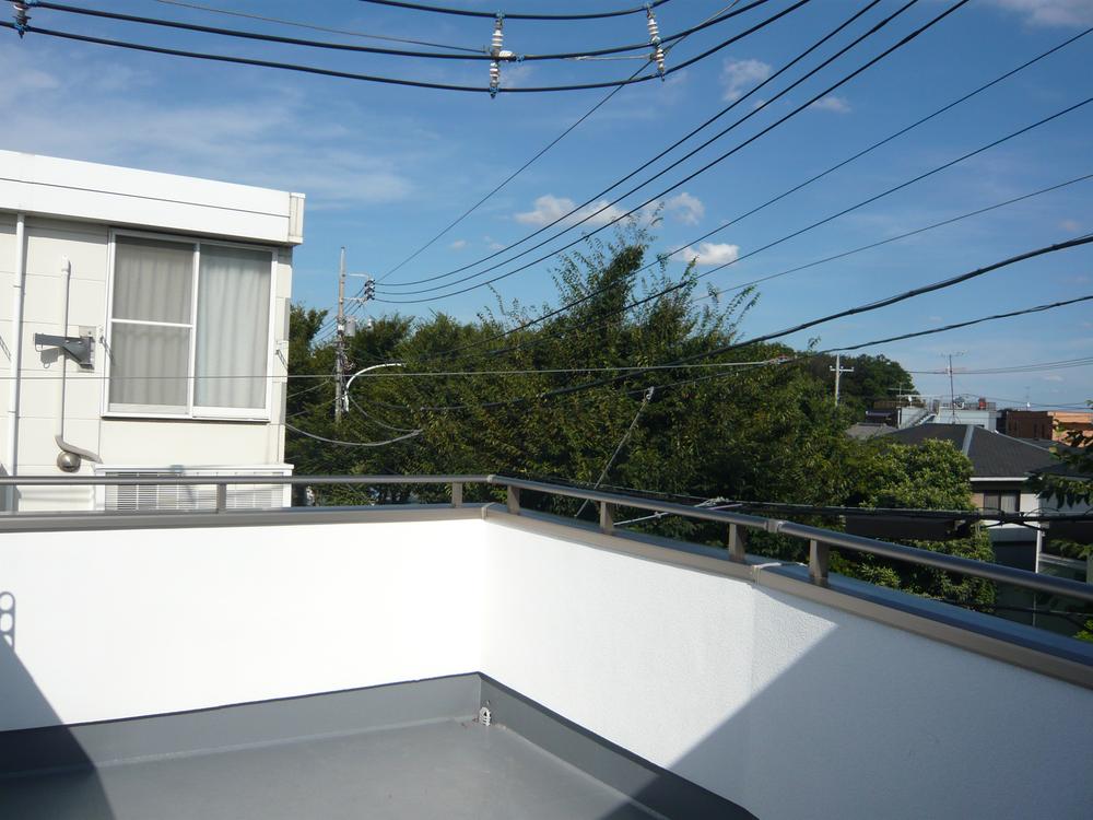 Balcony. Local (September 2013) Shooting