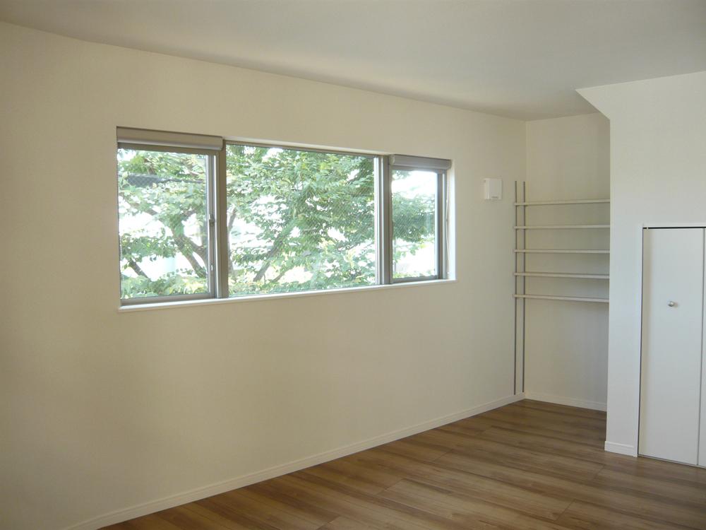 Non-living room. Indoor (September 2013) Shooting