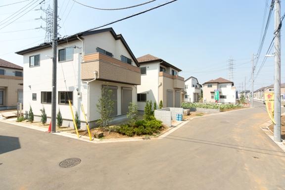 Local photos, including front road. Local district average (H25.7_Tsukisatsuei)