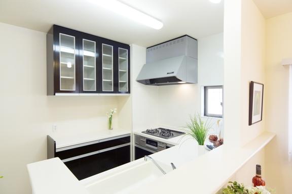 Kitchen. 7 Building kitchen (H25.7_Tsukisatsuei)