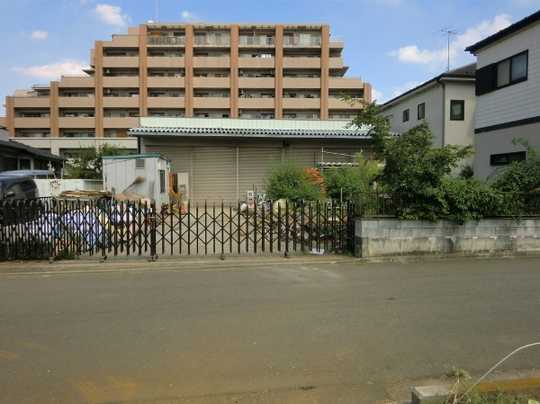 Local land photo. From the front