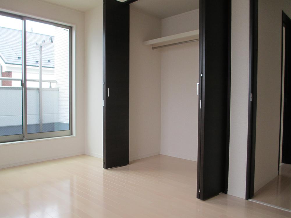 Other introspection. Indoor (July 2013) Shooting