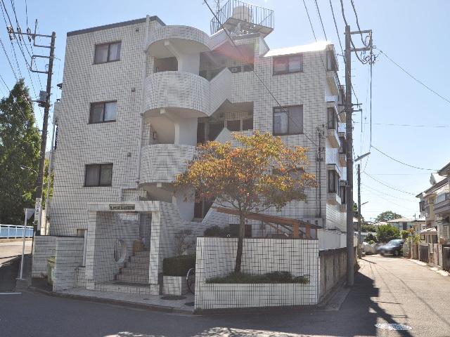 Local appearance photo. Second corporatism Faure appearance