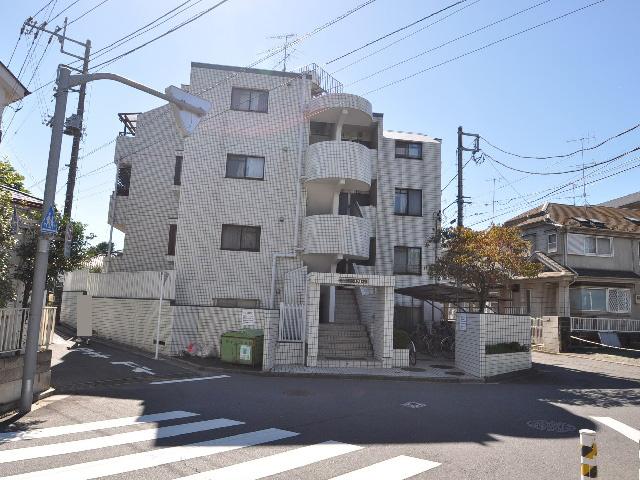 Local appearance photo. Second corporatism Faure appearance