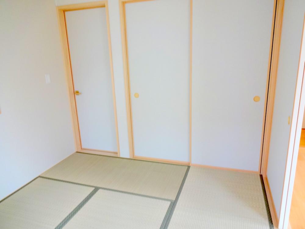 Non-living room. Indoor (11 May 2013) Shooting