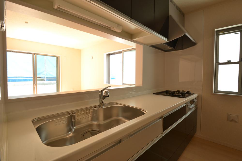 Kitchen. Indoor (11 May 2013) Shooting 17 Building