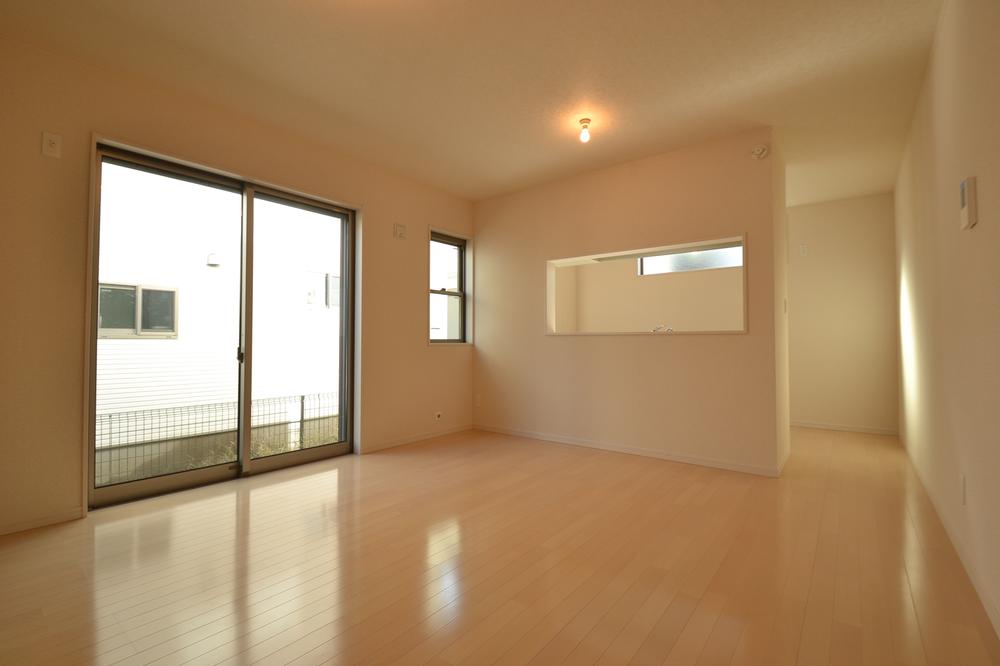 Living. Indoor (12 May 2013) Shooting Building 3