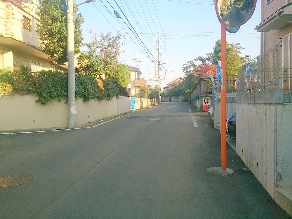 Local photos, including front road. Local (11 May 2013) Shooting