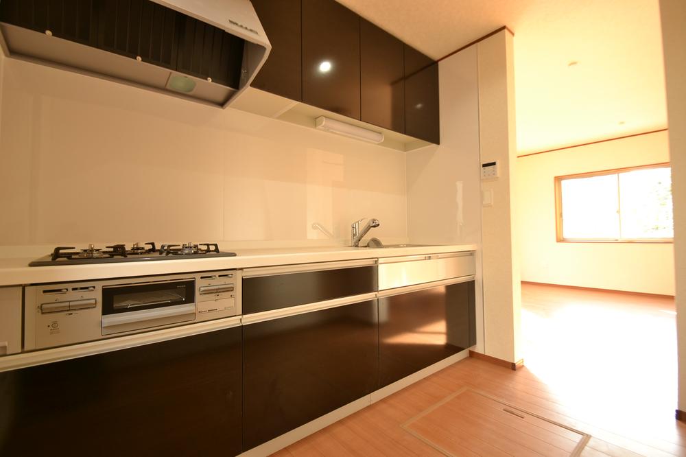 Kitchen. Indoor (11 May 2013) Shooting 1 Building