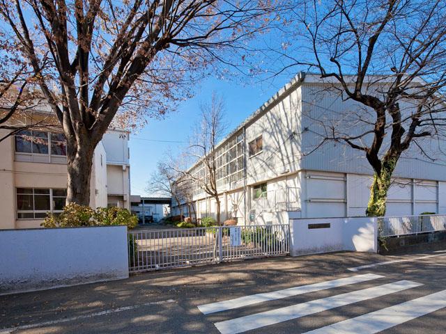 Junior high school. Kiyose 720m until the fourth junior high school