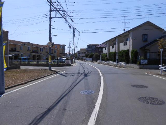 Local photos, including front road. Local (September 2013) Shooting