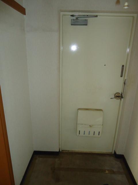 Other introspection. Kiyose Daida housing 8 Building entrance
