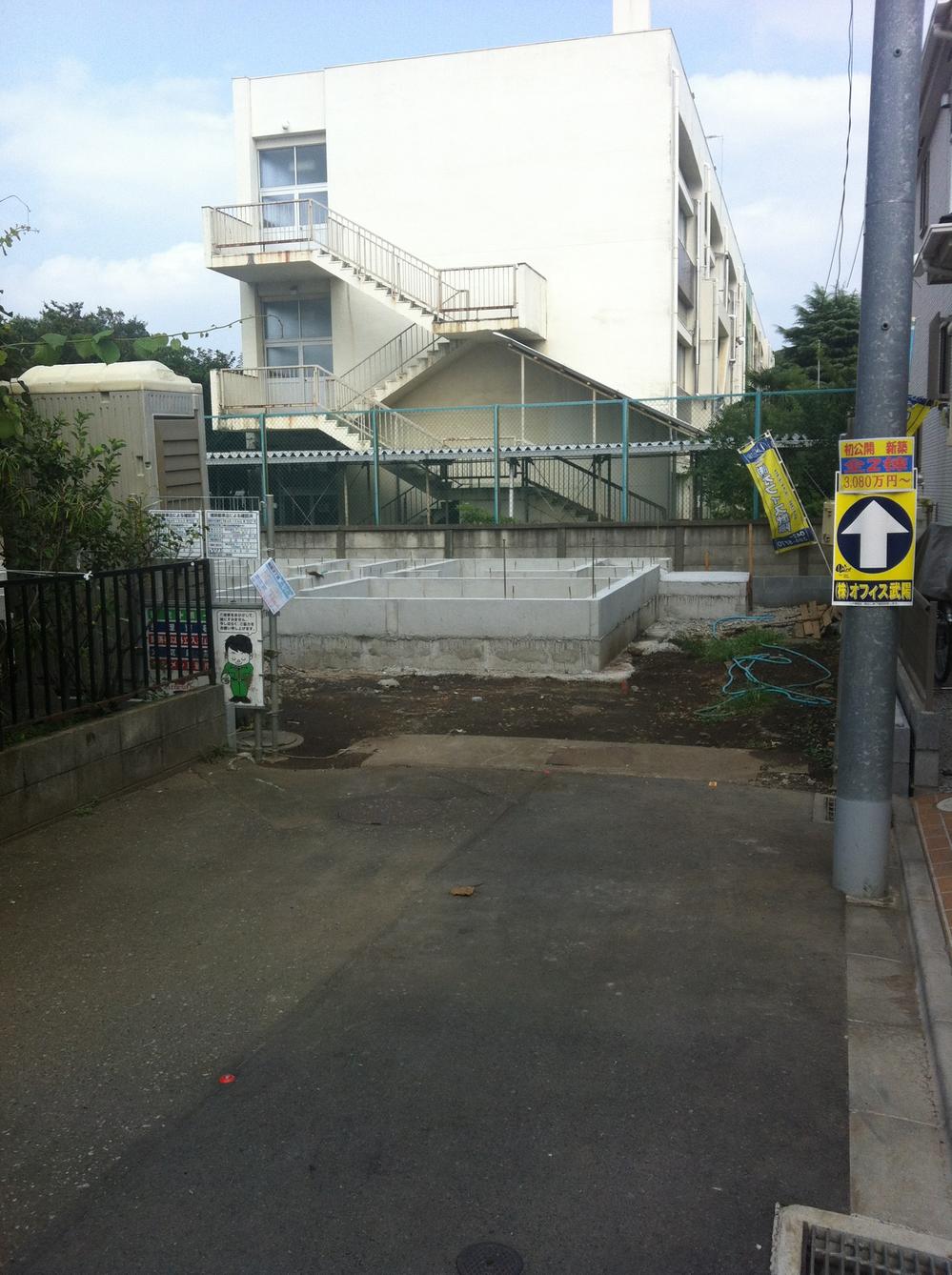 Local photos, including front road. Local (August 2012) shooting