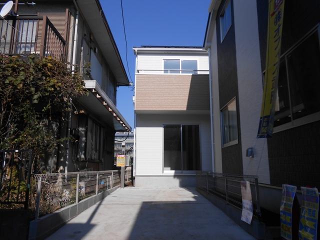 Local appearance photo. 2 Building site (December 2013) Shooting