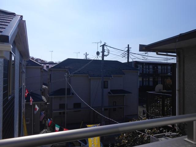 View photos from the dwelling unit. View from the site (December 2013) Shooting