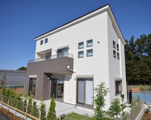 Local appearance photo. Model house appearance (2,013.10 May shooting)