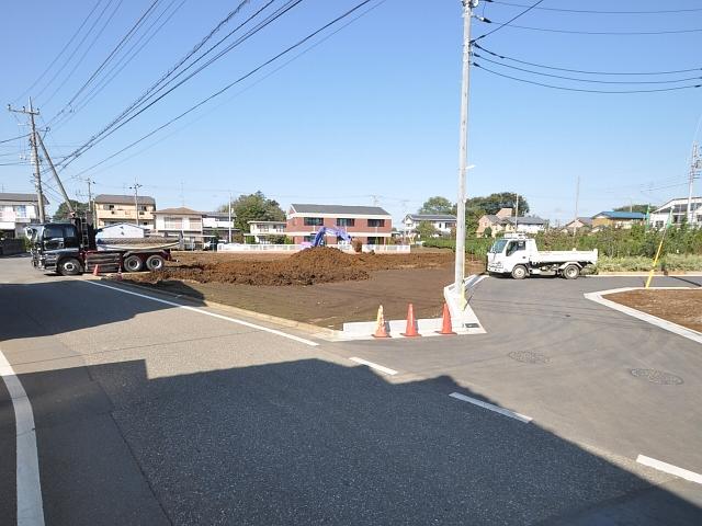 Local photos, including front road. Contact road situation (October 28, 2013) Shooting