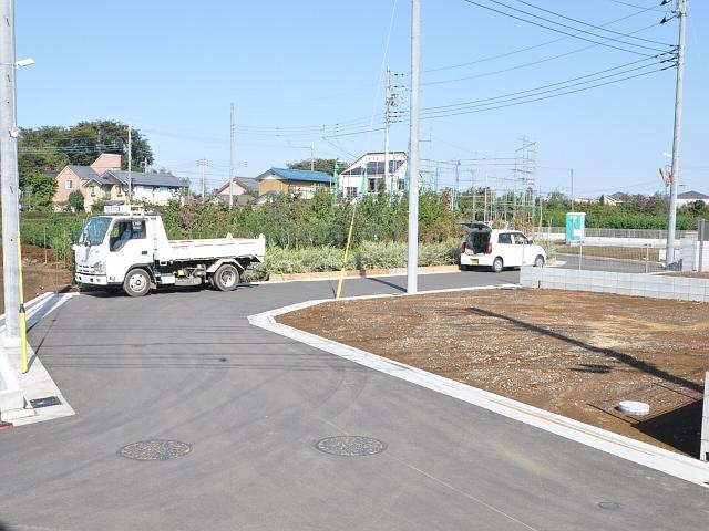 Local photos, including front road. Contact road situation (October 28, 2013) Shooting