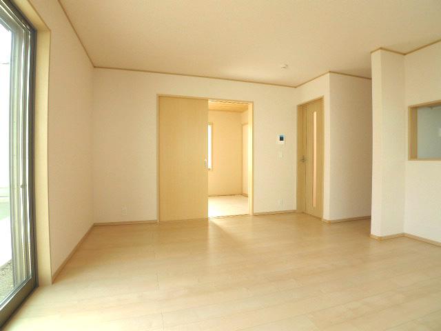 Living. Living Room (9 Building)