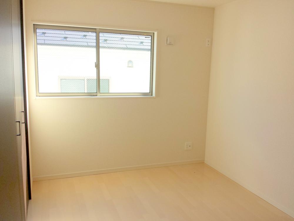 Non-living room. Indoor (11 May 2013) Shooting