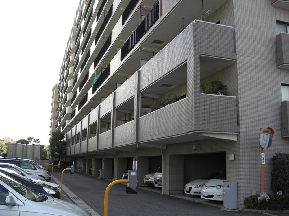 Local appearance photo. Local (10 May 2013) Shooting