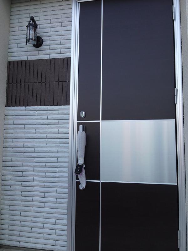 Local appearance photo. Entrance to the accent