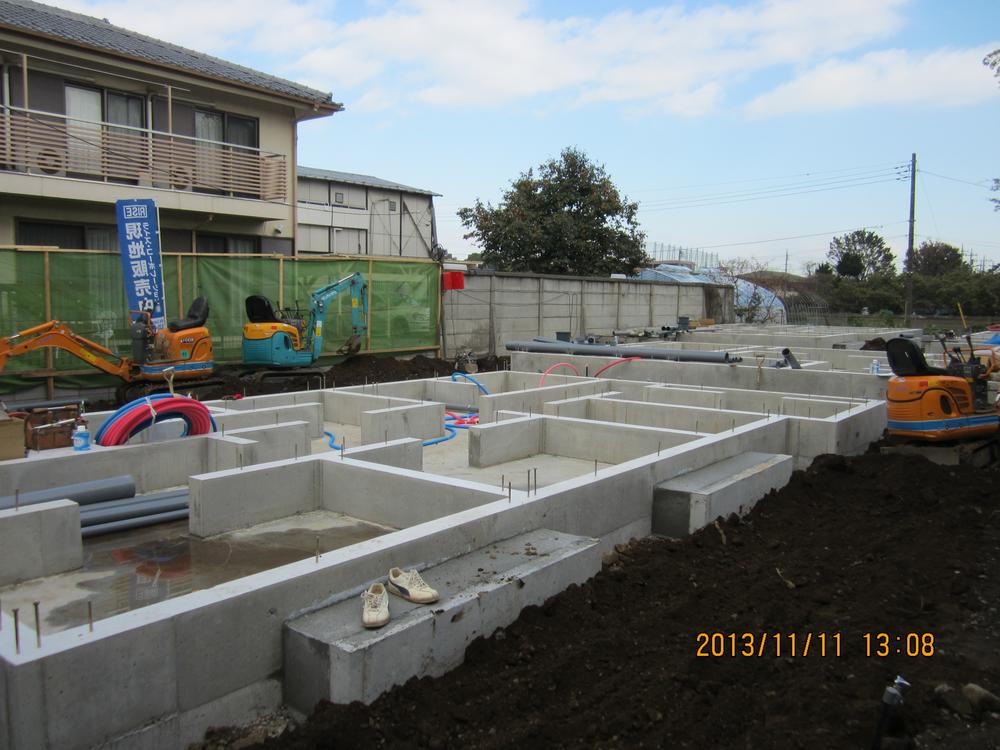 Local appearance photo. Local (11 May 2013) Shooting