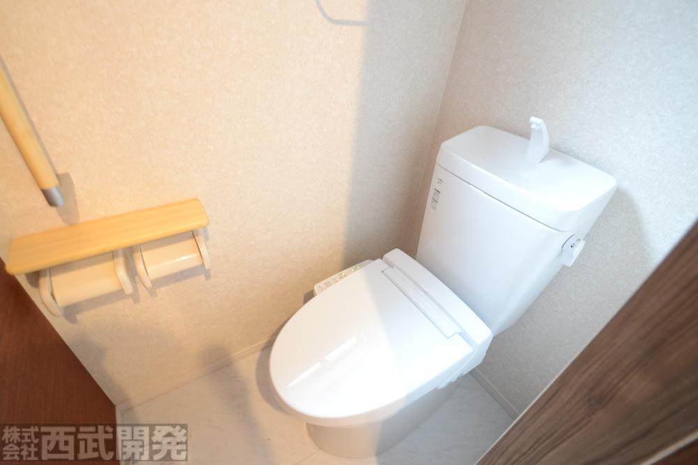 Toilet. 1st floor ・ Second floor Washlet