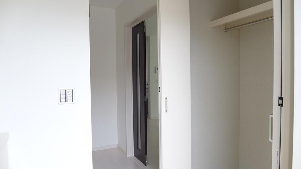 Same specifications photos (Other introspection). Same specifications