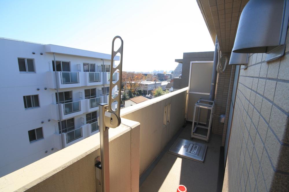 View photos from the dwelling unit. View from the site (December 2013) Shooting