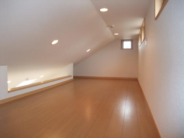 Receipt. Attic storage space!