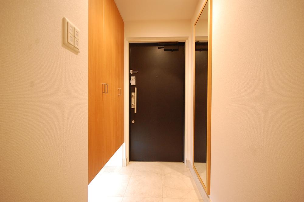 Entrance. Local Photos