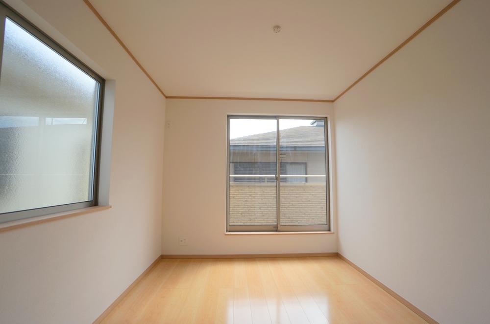 Non-living room. Indoor (September 2013) Shooting