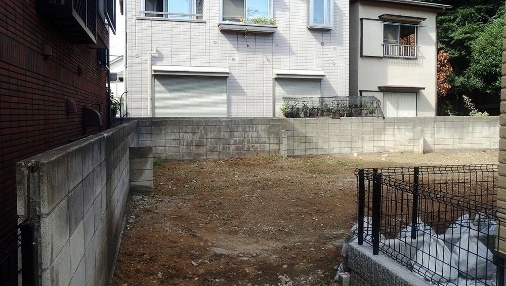 Local land photo. Local (09 May 2013) Shooting The G-3 land