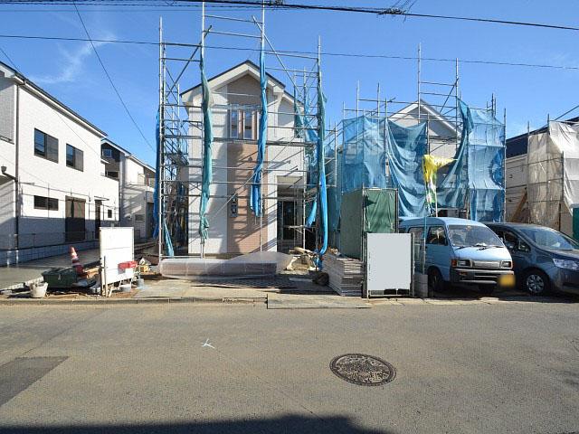 Local photos, including front road. Kodaira Kogawahigashi cho 5-chome local panoramic view ・ Contact road 2013 / 12 / 16 shooting