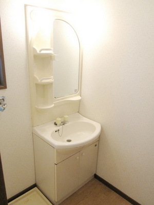Washroom. ☆ There washbasin independent ☆