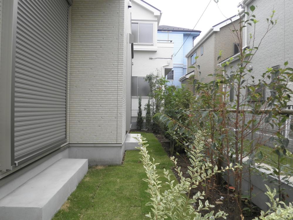 Garden. Local (10 May 2013) Shooting