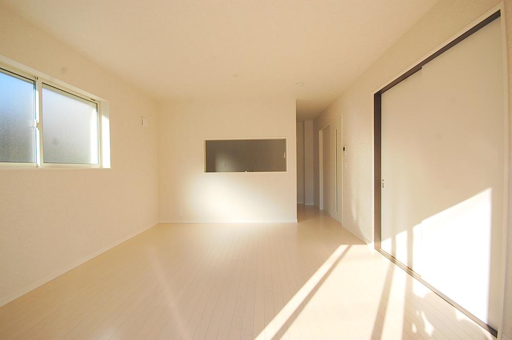 Living. Local Photos