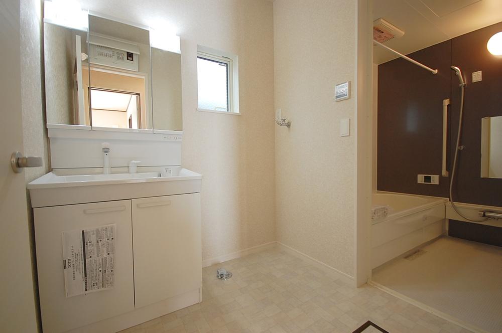 Wash basin, toilet. Local Photos