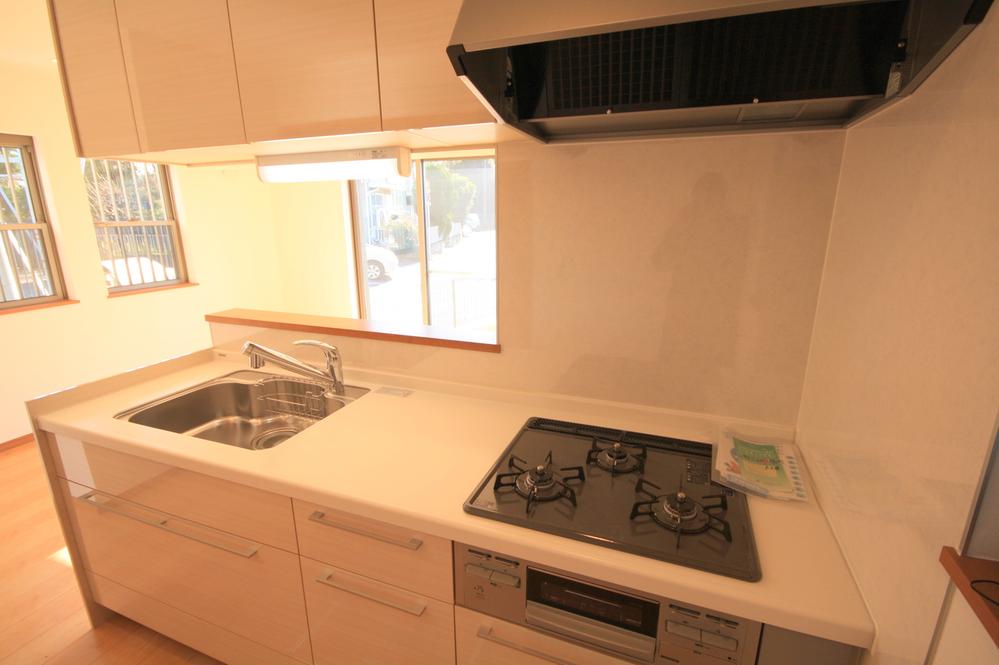 Kitchen. A Building Local Photos