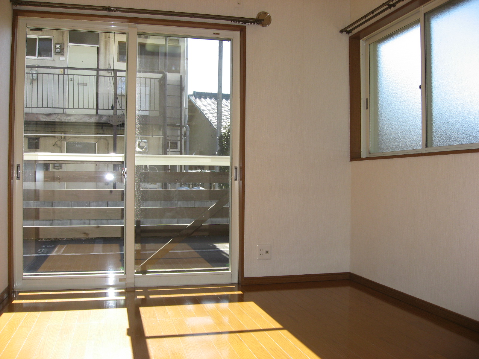 Other room space. All households angle room!