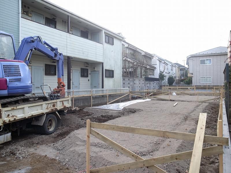 Local appearance photo. Building 3