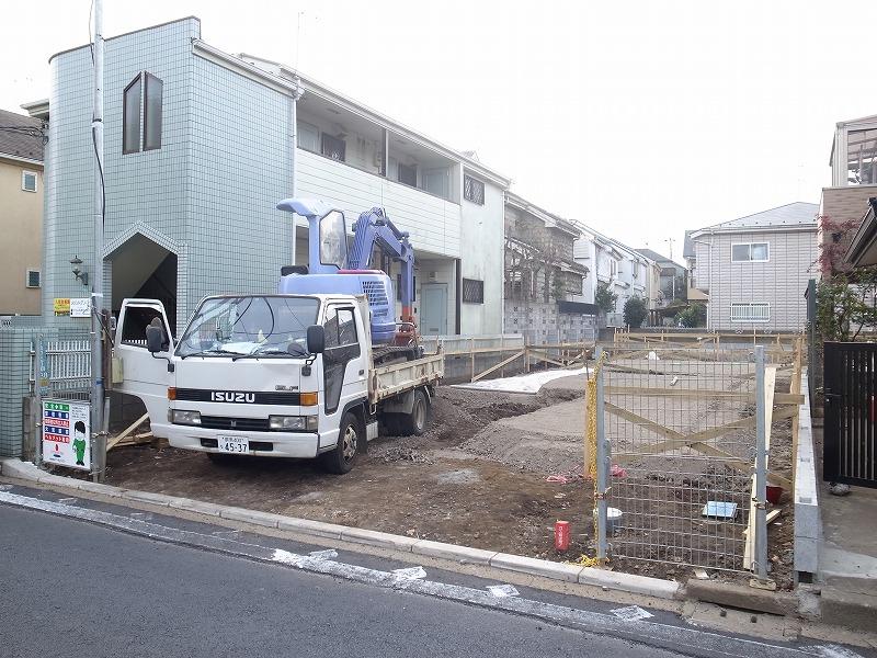 Local appearance photo. Building 3