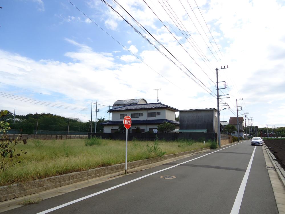 Local photos, including front road. Local (September 2013) Shooting