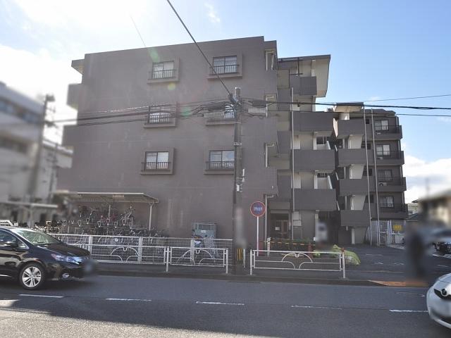 Local appearance photo. Famille Xiaoping Ichibankan appearance