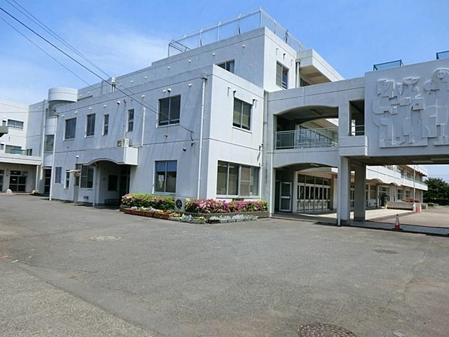 Primary school. Kodaira stand Xiaoping 1025m until the tenth elementary school