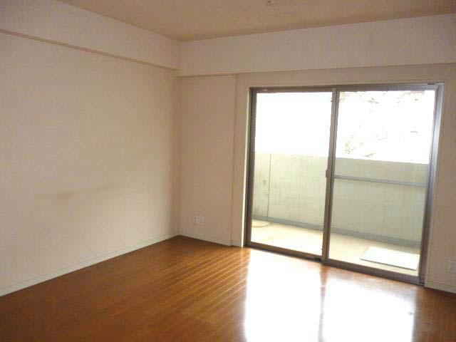 Living. Living-dining