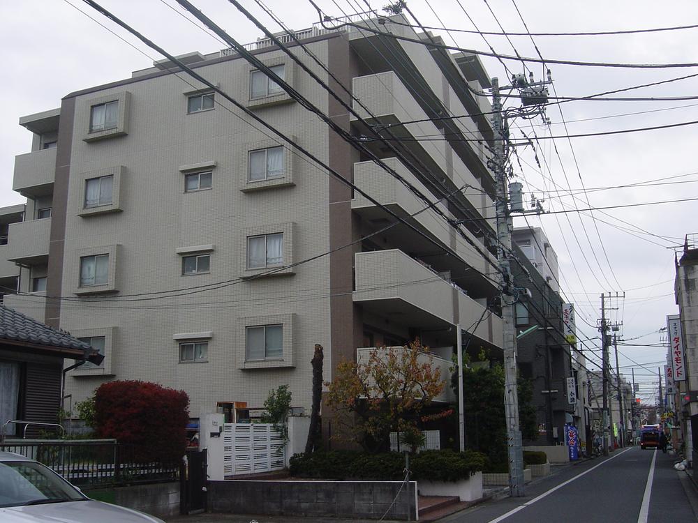 Local appearance photo. Local (11 May 2013) Shooting